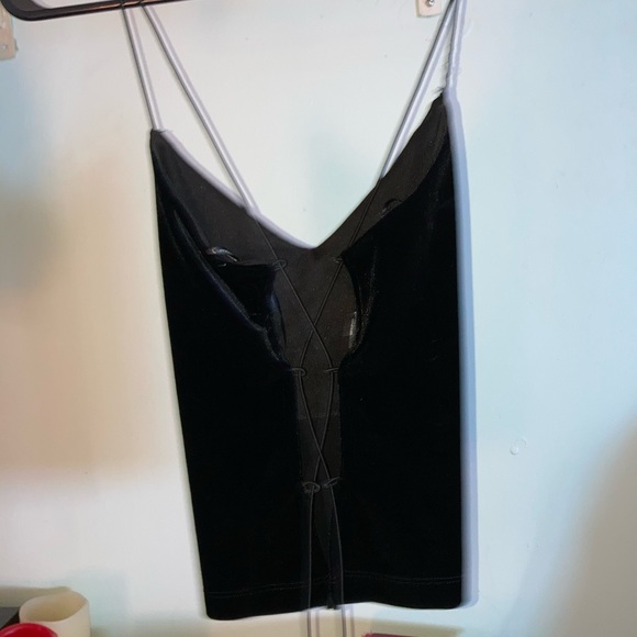 Crushed velvet tie back halter - Picture 3 of 4